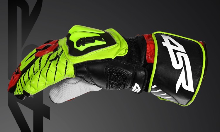 Race Spec gloves from 4SR